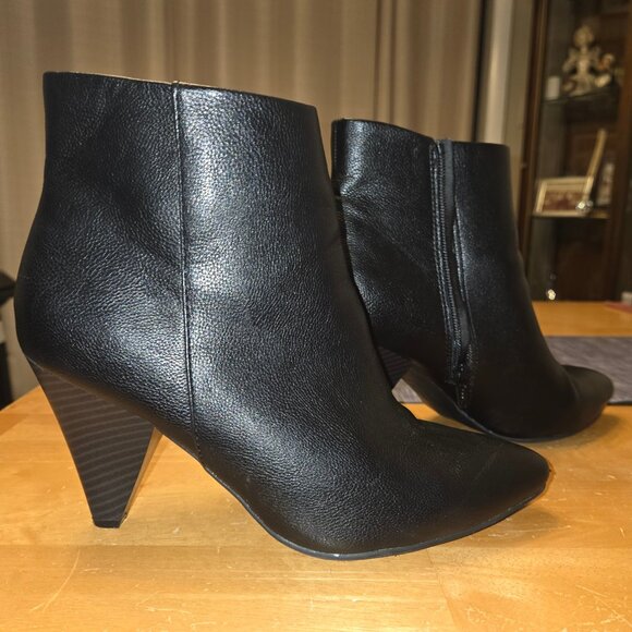 Seven Dials Ankle Booties - Picture 1 of 5